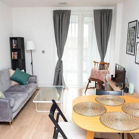 Modern Brixton Apartment Londra Exterior foto